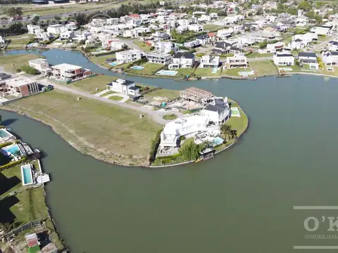 Lote Central en el Barrio Las Golondrinas , Hudson.