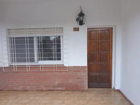 Departamento en Alquiler con 2 cocheras