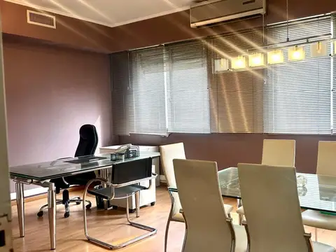 Oficina en Alquiler al Norte