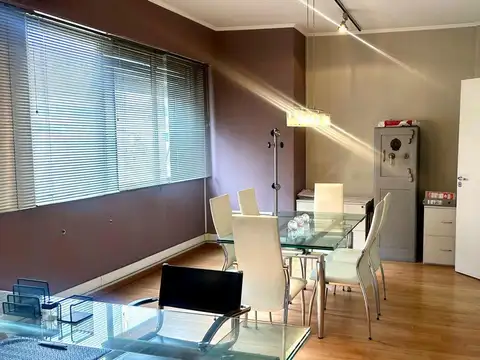 Oficina 3 ambientes con 1 baño