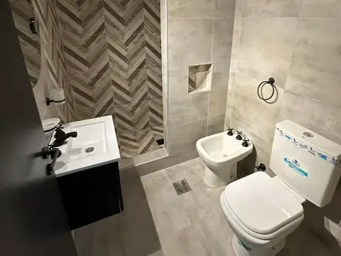 Depto Tipo Casa en Venta en Pompeya, USD 114.500