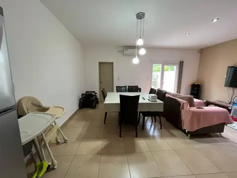 Depto Tipo Casa en Venta en Centenario, USD 150.000