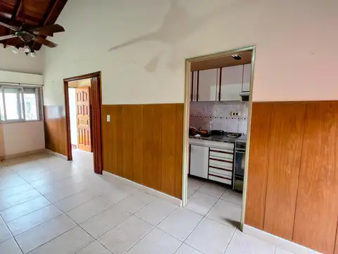 Casa 3 ambientes con 1 baño