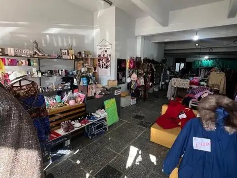 Local en Venta Via Pública