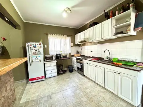 Depto Tipo Casa en Venta en Banfield, USD 95.000