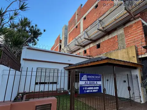 Casa de 4 ambientes en alquiler - Villa Ballester