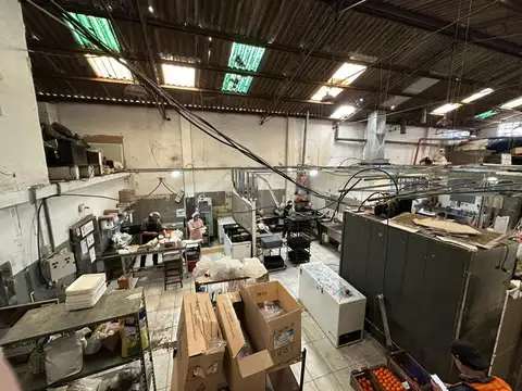 Galpón en Lopez de Gomara