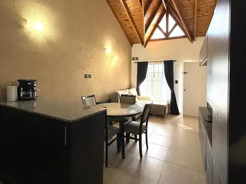 Depto Tipo Casa en Venta en Villa Luzuriaga, USD 60.000