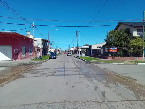 Local en Venta en González Catan, USD 100.000