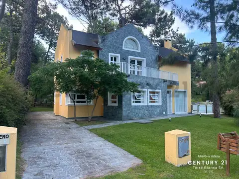 Casa en Venta - Carilo Pinamar
