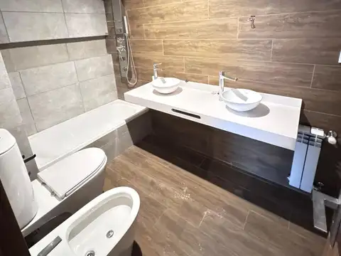 Departamento 4 ambientes con 3 baños