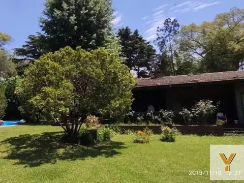 Casa en Venta con 1 cochera
