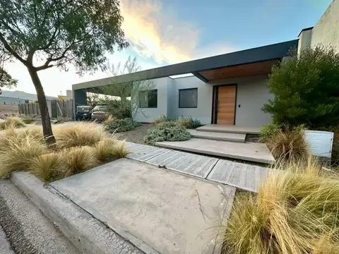 Casa en Venta Barrio Aguaribay Sector Valle