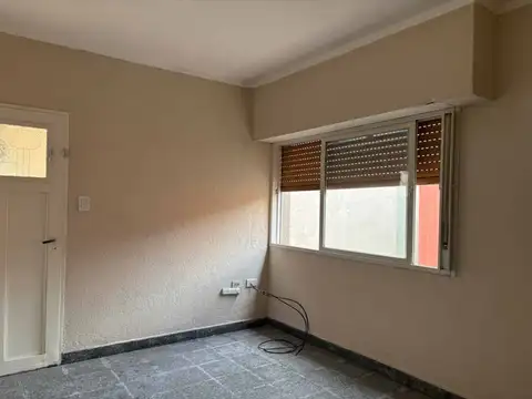 Depto Tipo Casa 2 ambientes con 1 baño