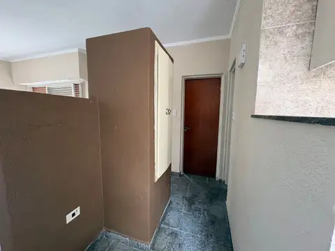 Depto Tipo Casa en Alquiler en La Plata, $ 550.000