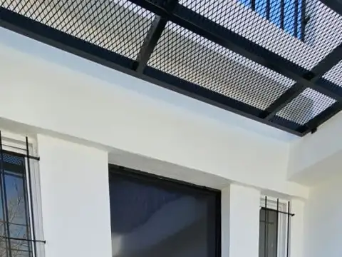 Casa en Alquiler en Bella Vista, $ 1.700.000