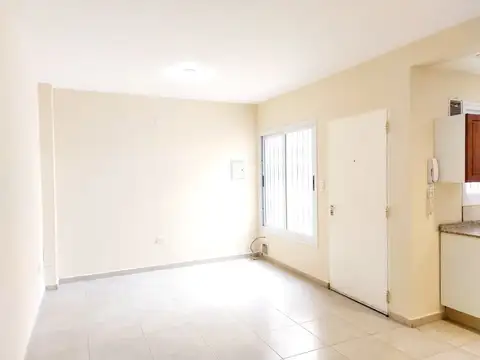 Departamento en Alquiler en Maipú, $ 650.000