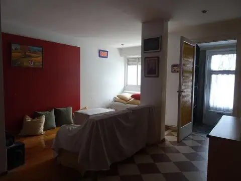 Depto Tipo Casa 5 ambientes con 2 baños