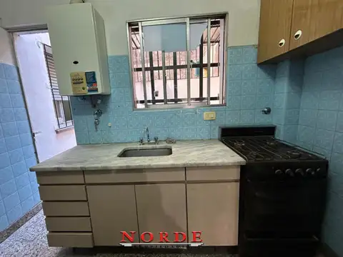 VENTA •PH•LINIERS •TRES AMBIENTES •PLANTA BAJA• PATIO