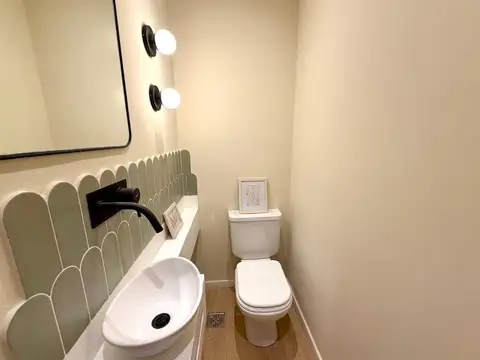 Depto Tipo Casa en Venta 70 años