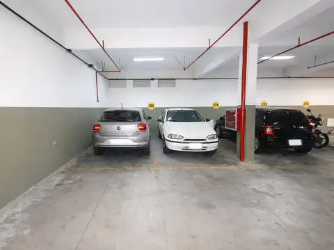 Cochera doble en venta – Villa Luro