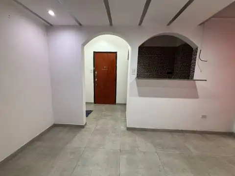 VENTA PH PLANTA BAJA PATIO SAN TELMO 2 AMBIENTES