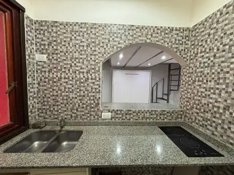 Depto Tipo Casa en Venta de 1 dormitorio