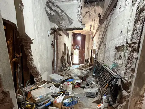 Excelente Esquina en Alquiler frente a Plaza Arenales!