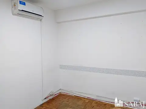 Oficina 3 ambientes con 1 baño