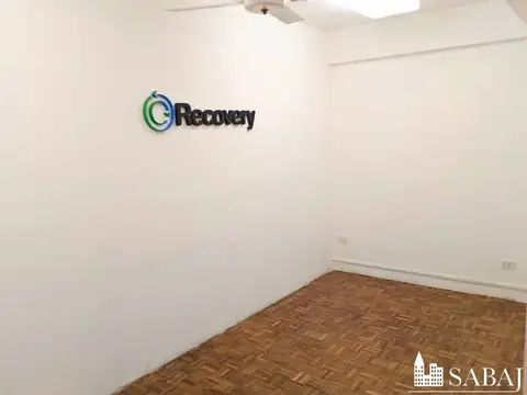 Suipacha 200, Piso 1