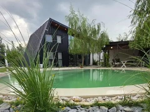 Casa en Venta con 8 cocheras