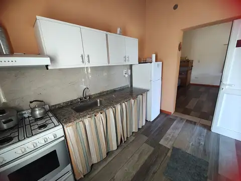 Casa 2 ambientes con 2 baños
