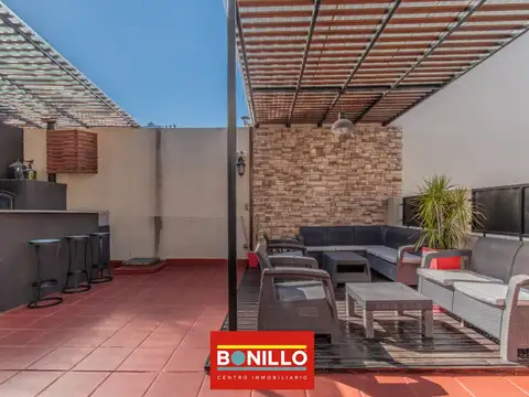 Casa 5 ambientes con 3 baños