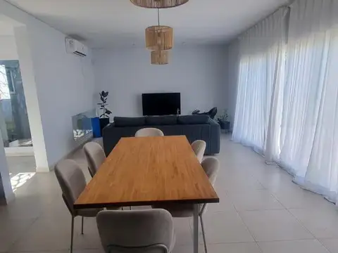 Casa en Venta al Oeste