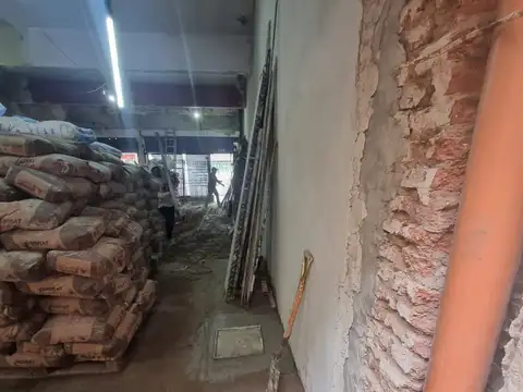 VENTA DE LOCAL SOBRE AVENIDA BEIRÓ - SIN EXPENSAS