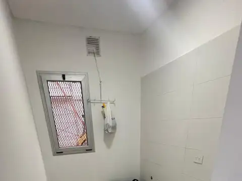 Avenida Primera Junta 3300