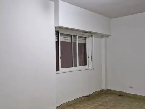 Tte Gral. Juan D. Peron 2200, Piso 2