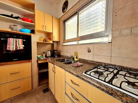 Depto Tipo Casa 8 ambientes con 3 baños