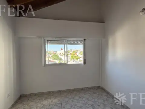 Depto Tipo Casa 4 ambientes con 1 baño