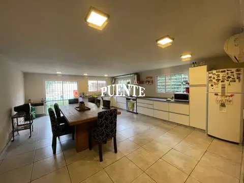 Casa en Venta en Carlos Spegazzini, USD 240.000
