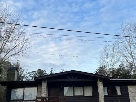 Casa en Venta con 4 cocheras