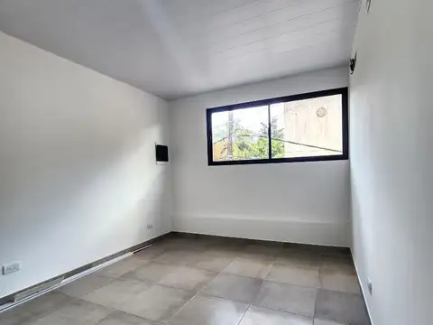 Depto Tipo Casa en Alquiler 1 año