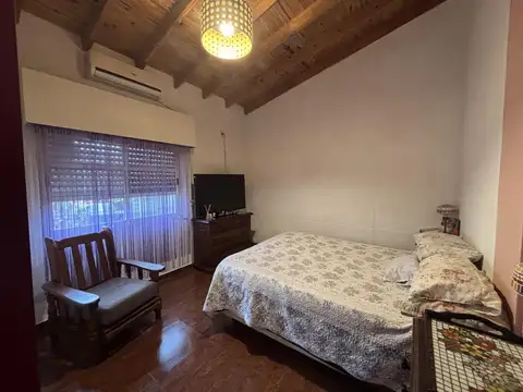 Depto Tipo Casa 8 ambientes con 3 baños