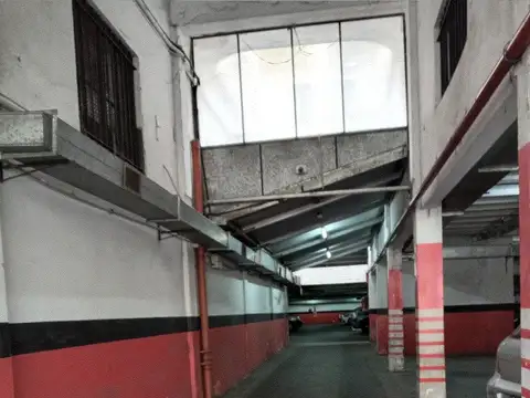 Cochera en Venta Cubierta