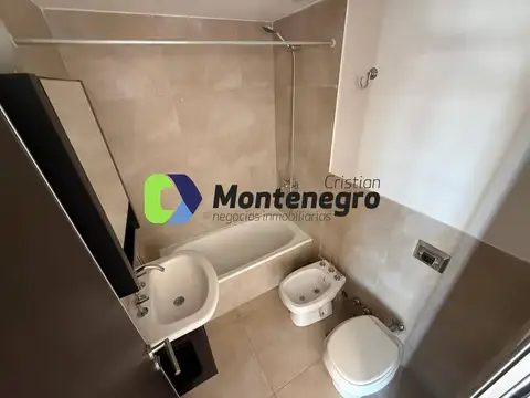 HERMOSO MONOAMBIENTE EN VENTA BERAZATEGUI CENTRO