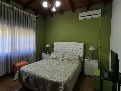 Casa en venta en Country Las Lajas