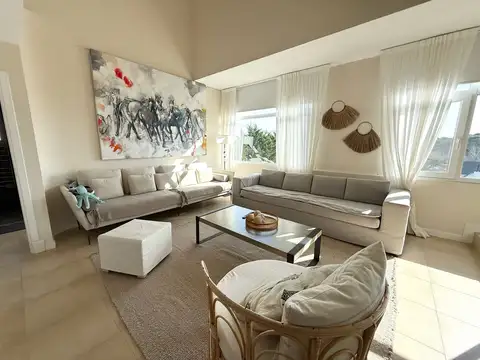 Departamento en Venta de 4 dormitorios