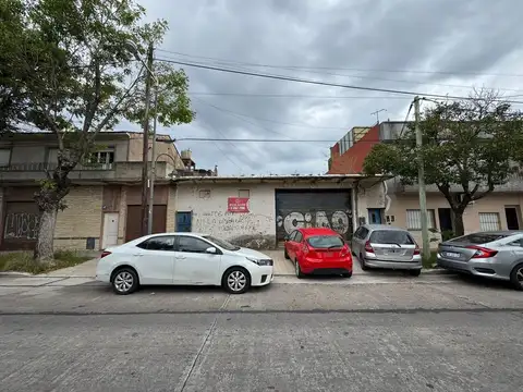 Mendoza y Juan Crisol - Deposito/Galpon en Venta - Excelente ubicacion