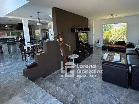 Casa en Alquiler de 4 dormitorios