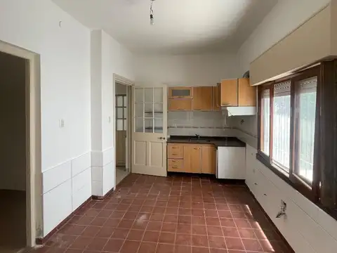 Depto Tipo Casa en Alquiler en Castelar Norte, $ 800.000